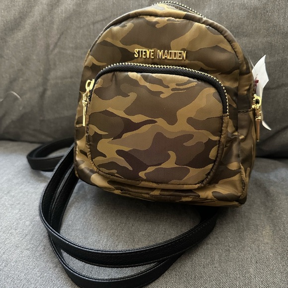Steve Madden camouflage backpack - Picture 6 of 8